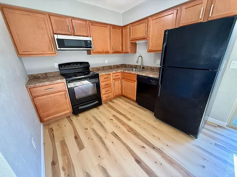 823 N Cherry St #3 — Photo 3