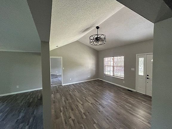 5th image of 5458 Milburn Rd