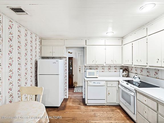 5th image of 789 Coolidge Avenue