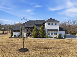 712 Forest Cir, Washington, OK 73093