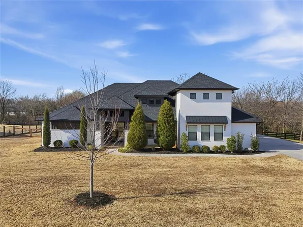 712 Forest Cir, Goldsby, OK 73093
