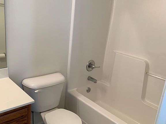 3rd image of 361 Gardenia Dr