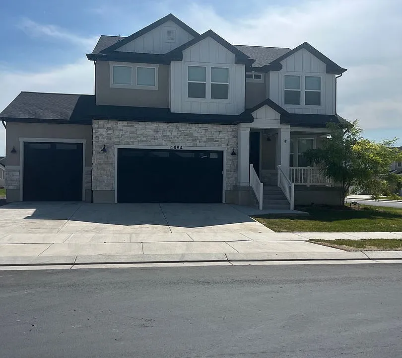 4684 N Grandview Peak Dr