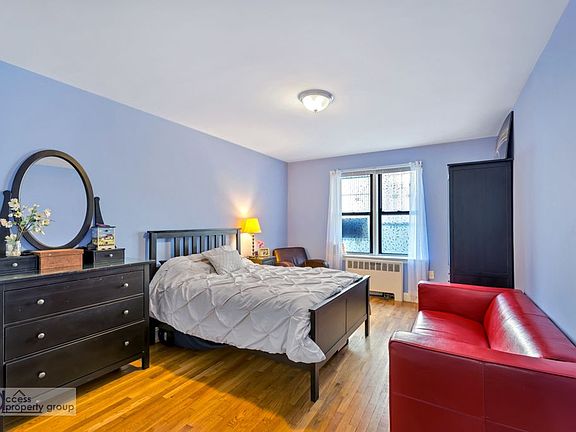 5th image of 98 Park Ter E APT 1F