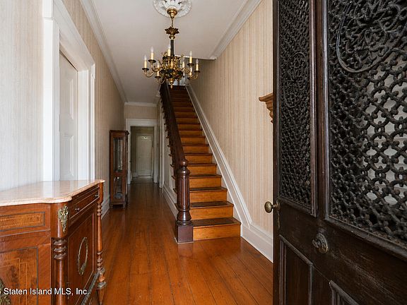 5th image of 92 Harrison St