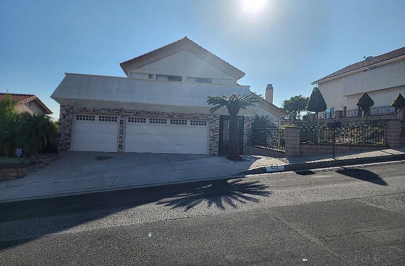 1st image of 833 Adelita St