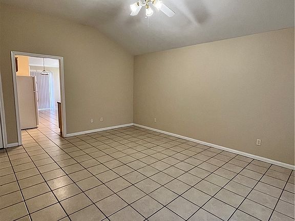 2nd image of 2404 Antelope Ln