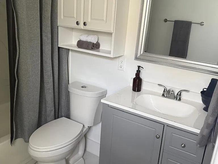 2080 NE 185th St — Photo 38