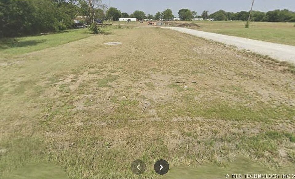 1st image of E Pine St