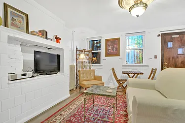 Rented by Brownstone Property Group