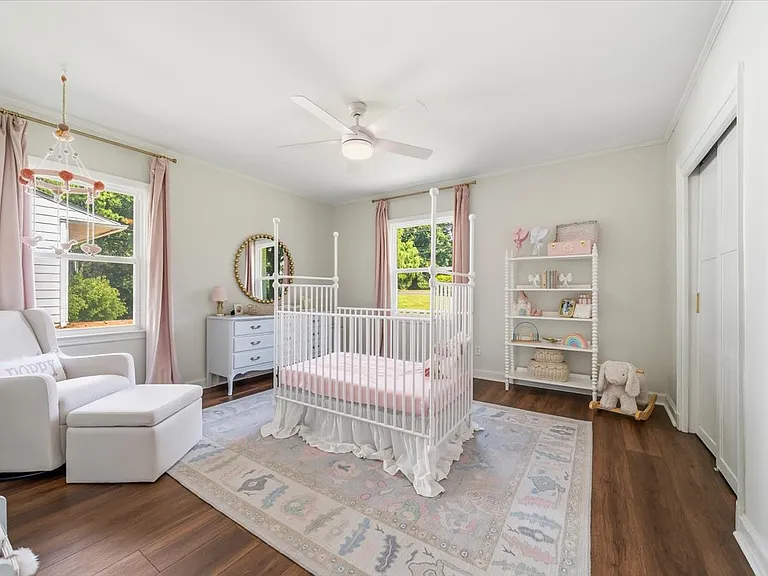 4665 Park Ave — Photo 22