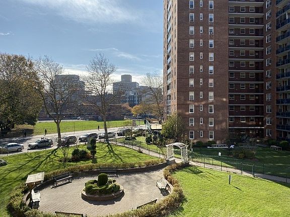 5th image of 98-20 62nd Dr APT 3N