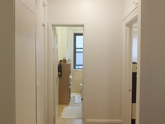 4th image of 165 W 83rd St APT 43