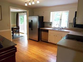 4th image of 113 Emann Dr