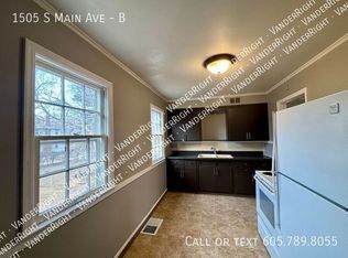 1505 S Main Ave #B, Sioux Falls, SD 57105