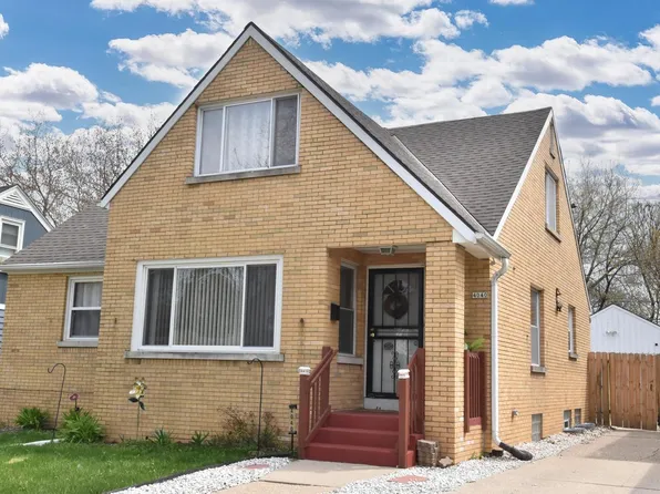 4040 North 11th STREET, Milwaukee, WI 53209