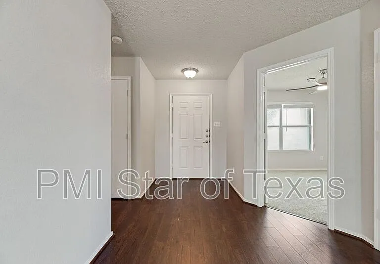 2061 Bliss Rd — Photo 3