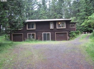 20285 El Romar Dr NE, Scotts Mills, OR