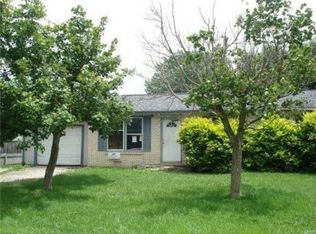 12465 S Hillview Dr, Columbus, IN 47201