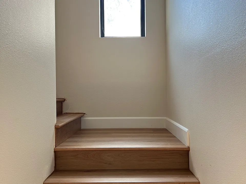 Entry Stairway