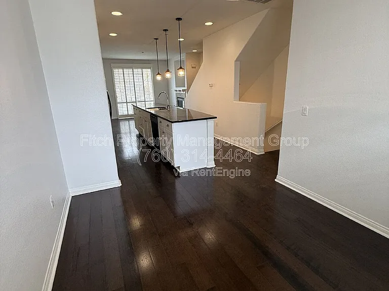 815 Harbor Cliff Way #244 — Photo 2