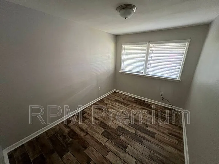 3337 Coolidge St — Photo 13