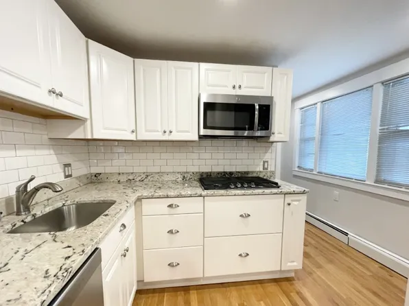 130 P St #1A, Boston, MA 02127