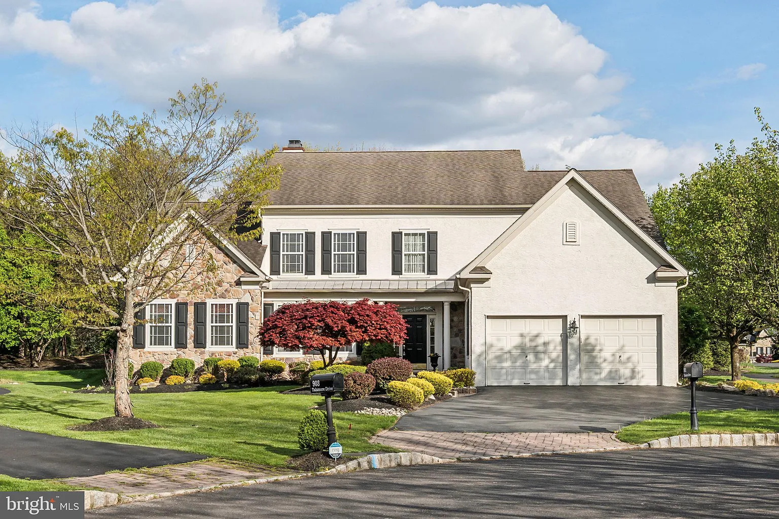 901 Talamore Dr photo 1
