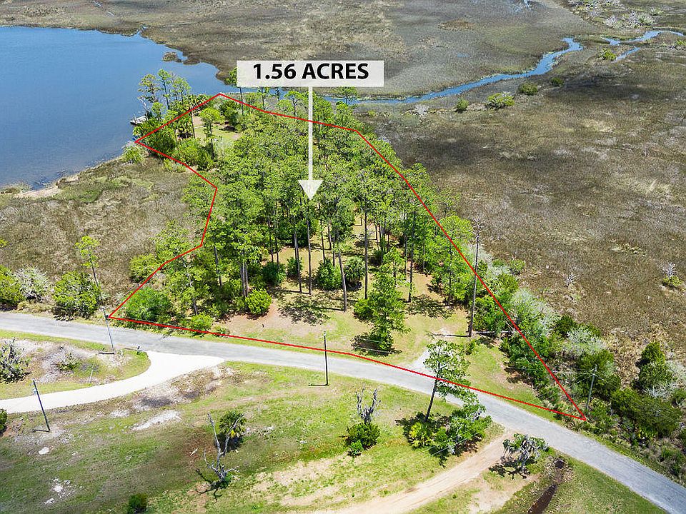 1st image of 1400 River Plantation Pl NE