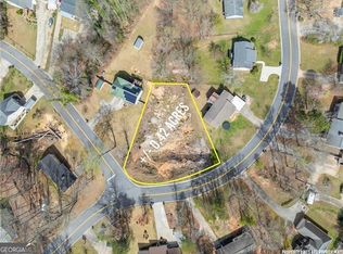 1756 Lanier Spring Dr NW, Gainesville, GA 30504