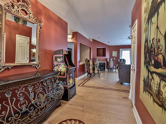 5th image of 11329 Coventry Ct