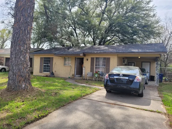 565 Janet Ln, Shreveport, LA 71106