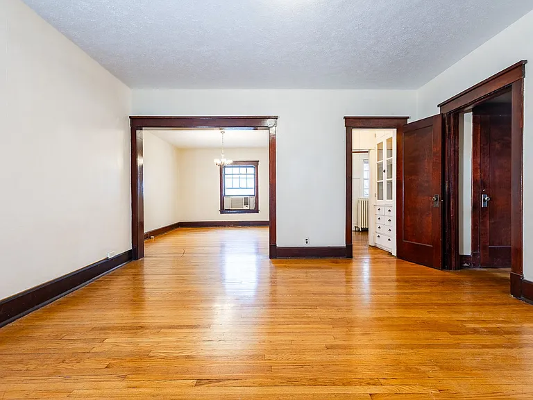 3205 Poppleton Ave — Photo 4