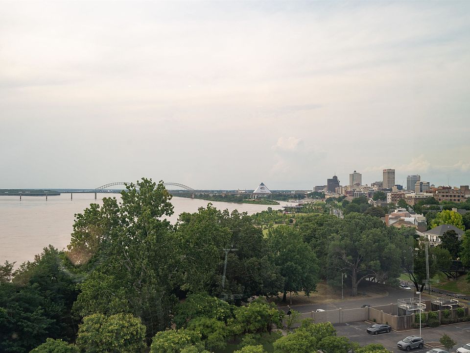 1st image of 655 Riverside Dr APT 801