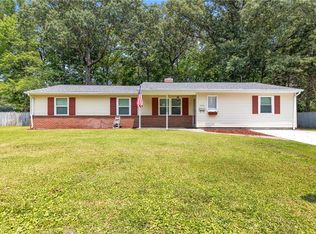 3200 Club House Rd, Virginia Beach, VA 23452