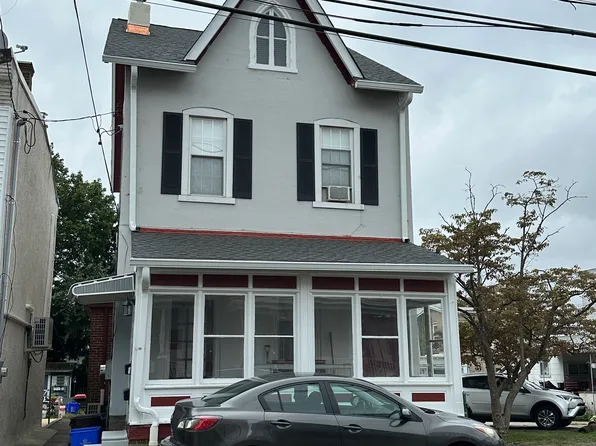 461 Martin St, Philadelphia, PA 19128