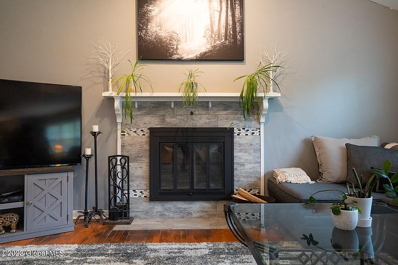 5th image of 16 Alva Street