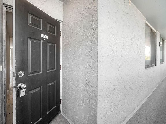 4th image of 201 W Laurel St APT 408