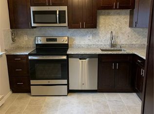 1115 Stonegate Rd, Shrub Oak, NY 10588