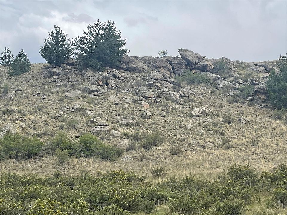 1st image of 924 Mustang Road