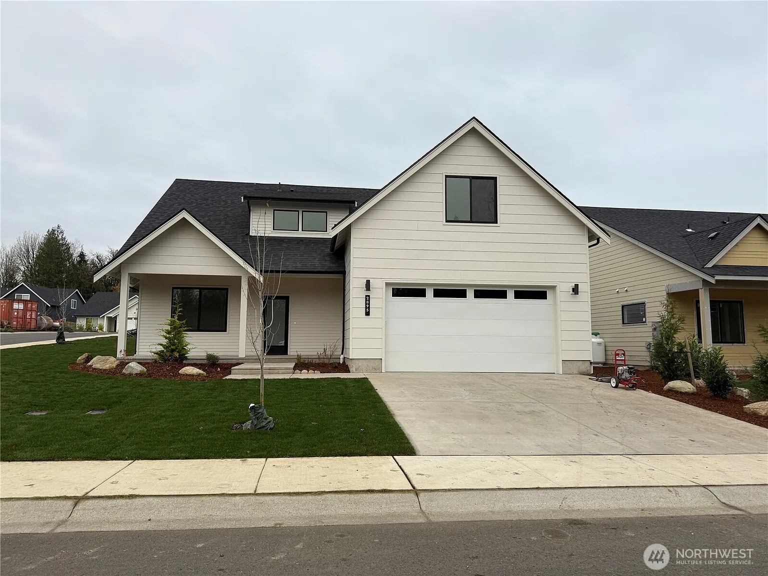 2895 Oleander photo 1