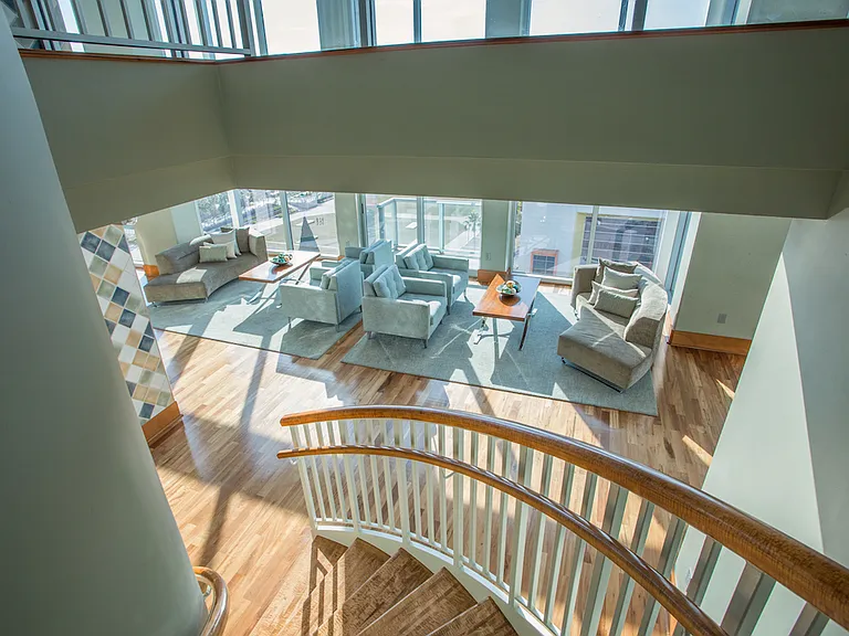 777 N Ashley Dr — Photo 37