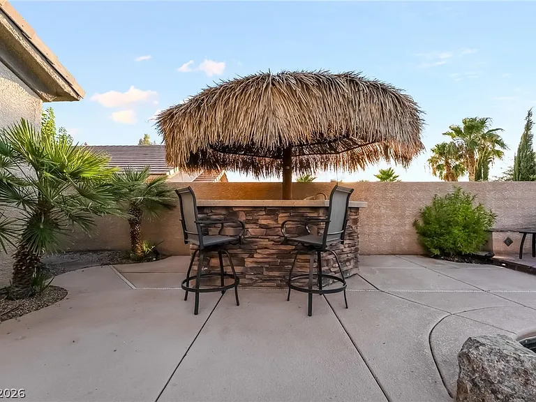 2676 Lochleven Way — Photo 72