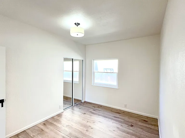 321 Nash Ave — Photo 14