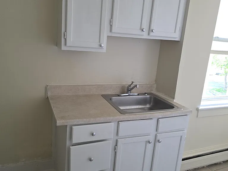 12 Beechwood Ave #15 — Photo 23