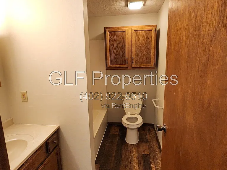 605 N 12th St #4 — Photo 7