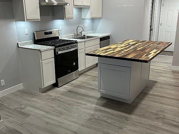 3rd image of 405 Keeler Ave