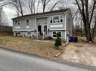 38 Clyde St FLOOR 1, West Warwick, RI 02893