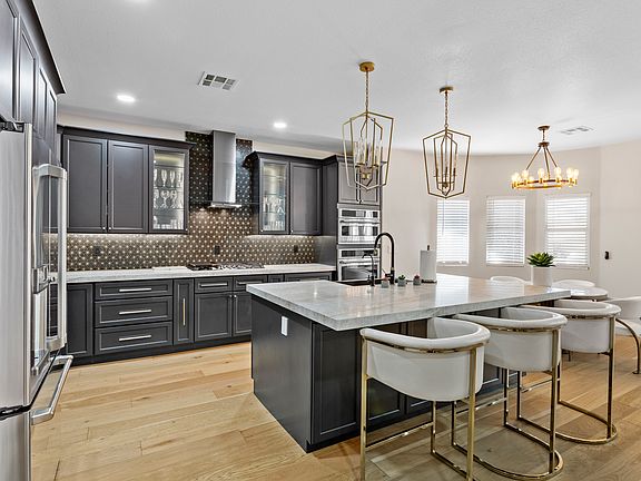 4th image of 8097 Black Orchid Ave