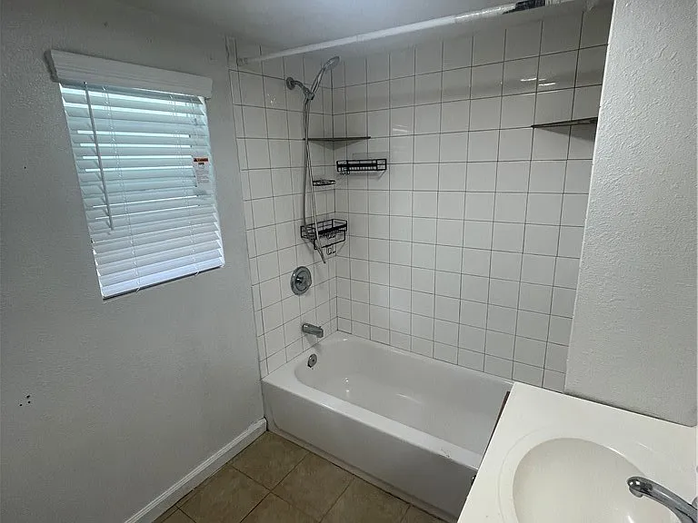 4605 Arlington Ave #1/2 — Photo 10